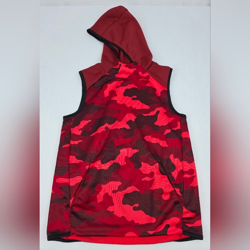 Old Navy Active Boy's Red Camo Sleeveless Hoodie Go-Dry Size 8 Y-0193